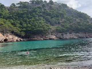 APPROVE-girl swimming on a public beach completely naked - Nudist Video