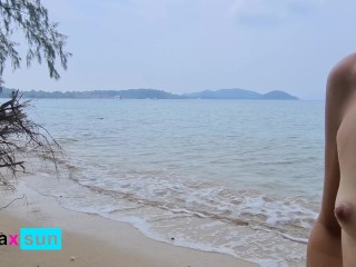 stranger caught me flashing tits in the public park sea - flashing tits in public - Nudist Video